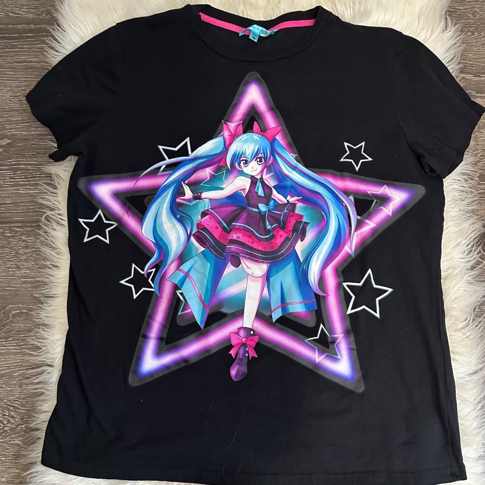 Dolls Kill x Hatsune Miku‎ Collab Tshirt Tee Graphic Size Small Asian